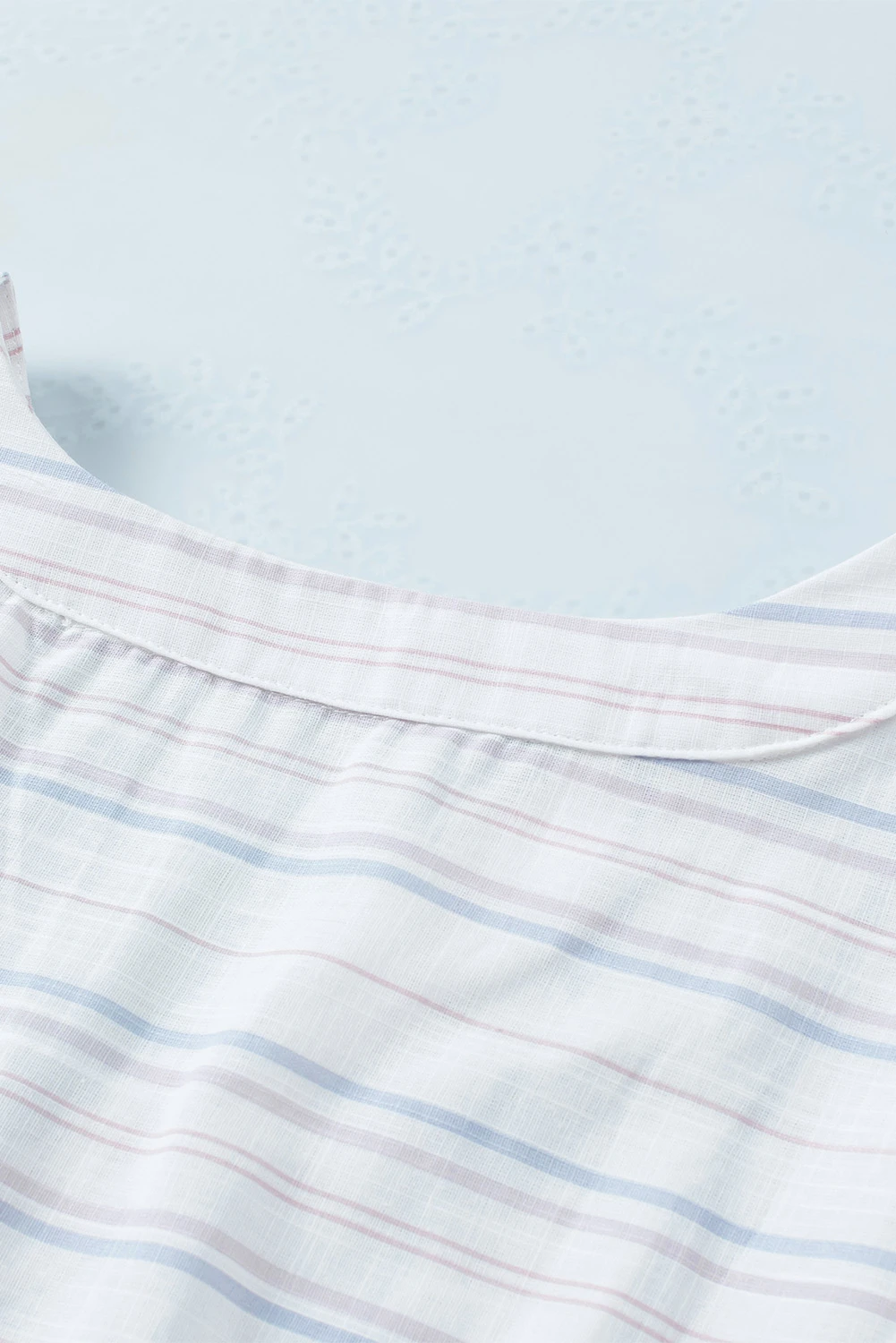 ストライププリントルーズフィットVネック半袖ブラウス